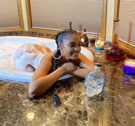 Ashley Allure beautiful model picture