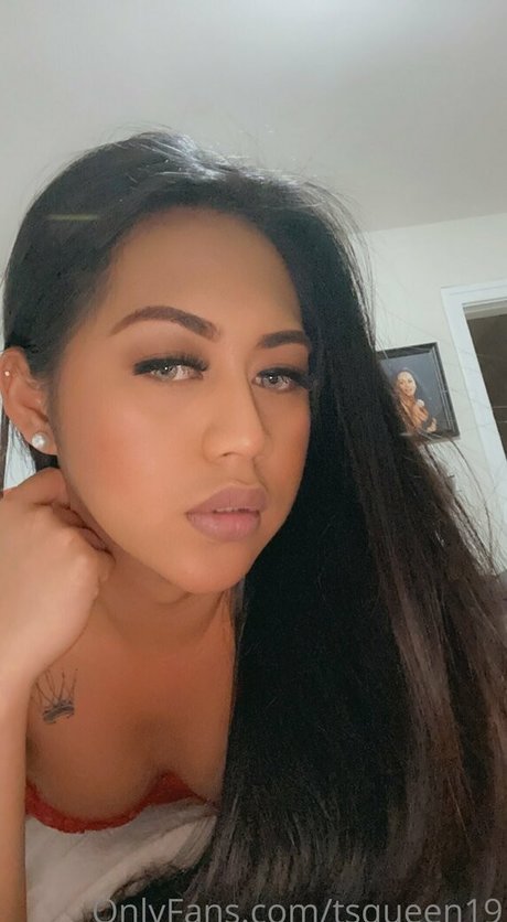 tsqueen19 naked star image
