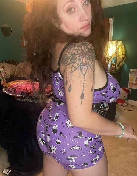 hippyvixxen pornstar nude archive