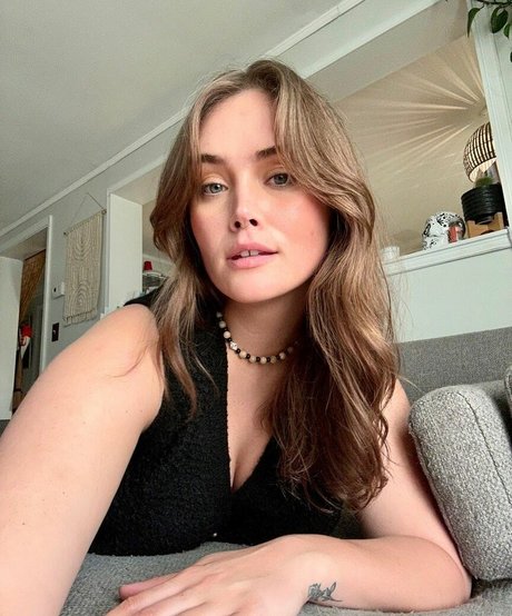 Eva Kay Serres star pretty pics