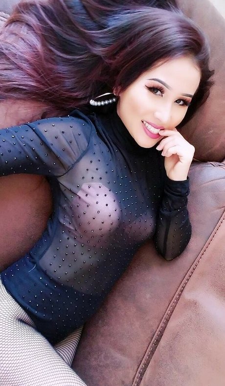 Kat Vang art model images