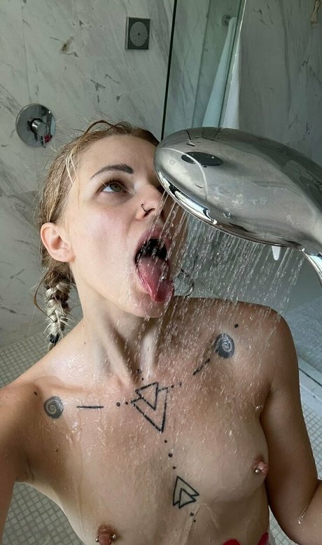 Foxyreid model pretty galleries