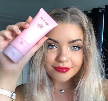 Naomi grace Robinson pornographic star image