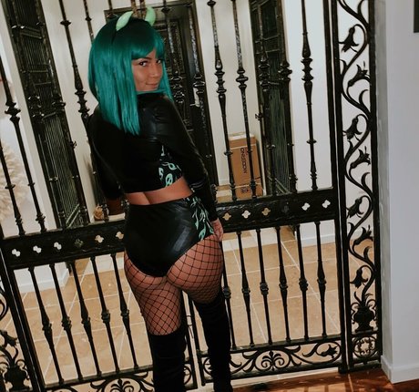 Taylor Horner high quality star archive