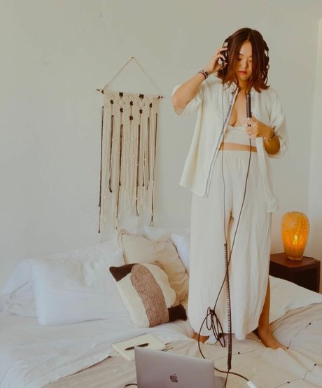 Park Hyye Jin naked model image