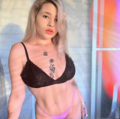 Shira Sasson sex model gallery