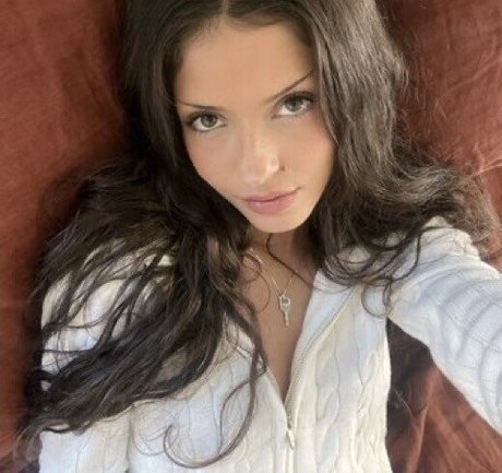 Kissingfae star high quality pics