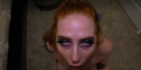 mother onlyfans pornographic picture