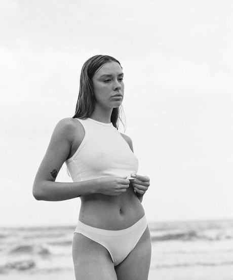 Michal Smolak art actress photo