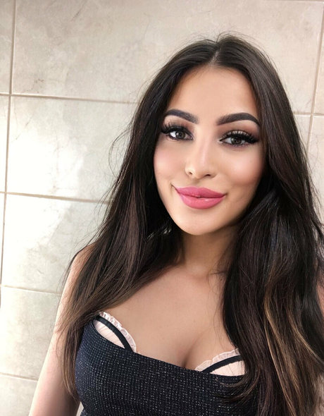 Sophydiva nice actress photo