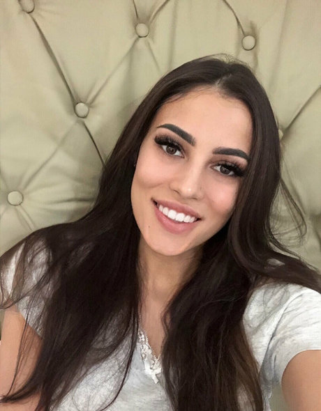 Sophydiva pornstar erotic photos