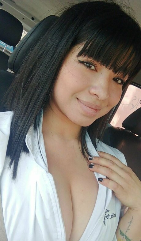 vetana model adult images