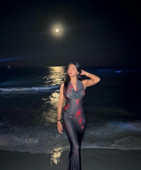 Apoorva Mukhija nice model photos