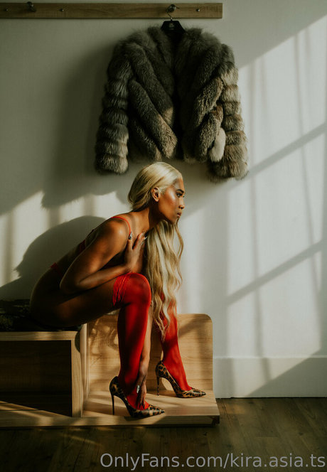 kira asia ts nude actress galleries