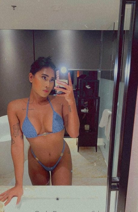 kira asia ts sexy pornstar gallery