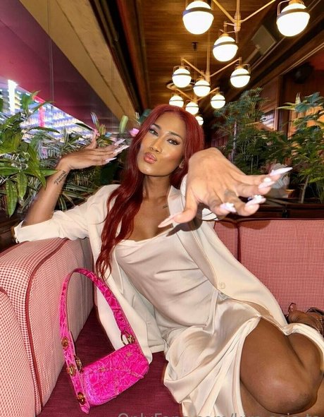 kira asia ts star high quality photos