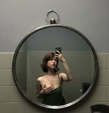 BarbsBody pornstar adult picture