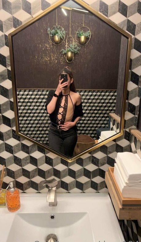 dove124 star adult pic