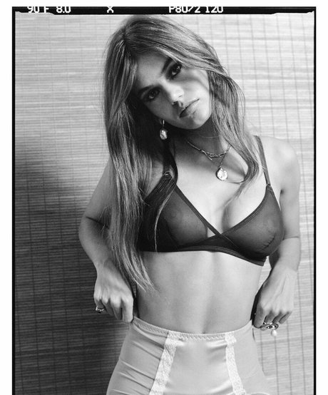 Myrthe Bolt art star archive