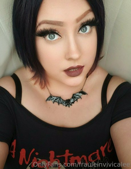 frauleinvivicalee model free photo