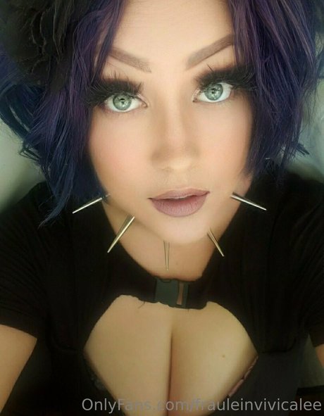 frauleinvivicalee pornstar top photo