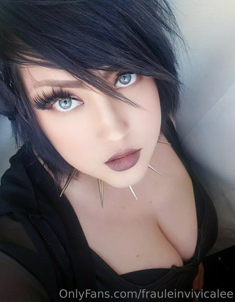 frauleinvivicalee sex model picture