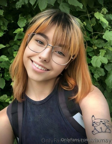 curvy iris pornstar art images