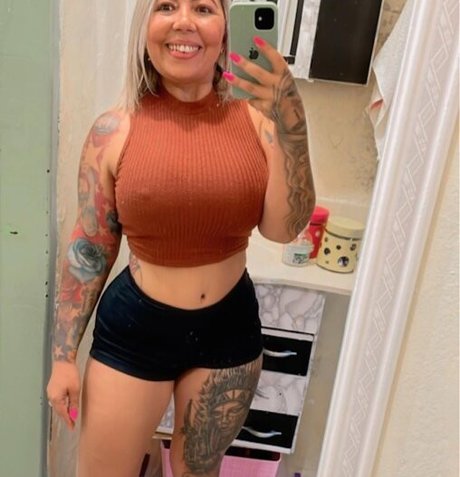 Angela Silva model sexy pics