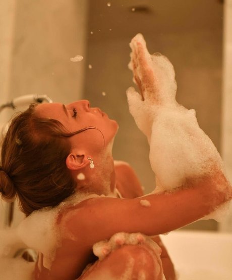 Luciana Burkle perfect model gallery