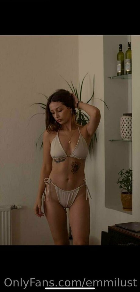 roxxxy xxx model high quality image