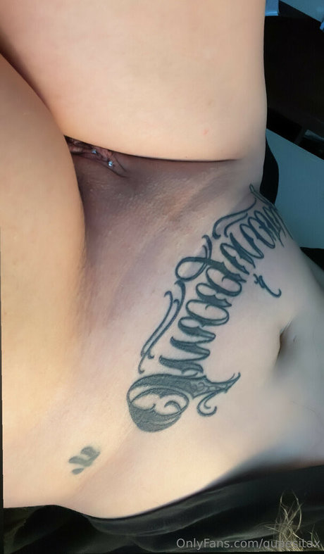 quaesitax model erotic img