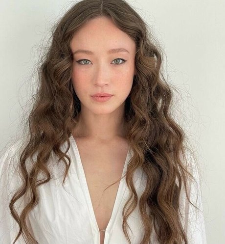 Havana Rose Liu model best pic