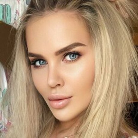 Elisa Bethann model high quality pictures