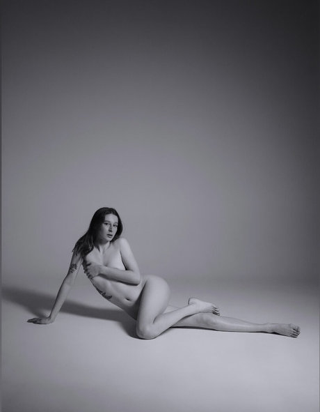 PolinaPoltina model free photos