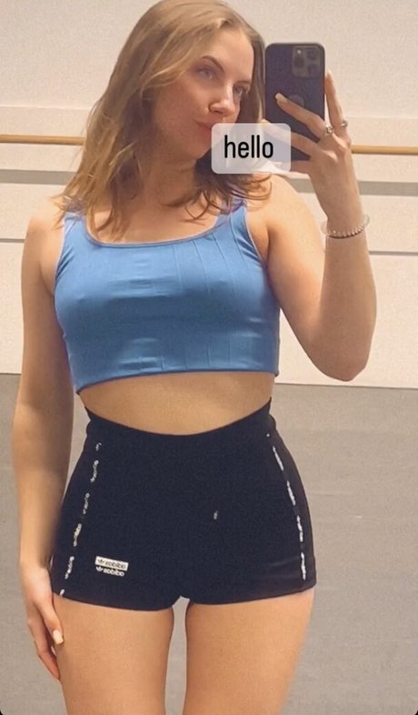 Lia Swan perfect pornstar picture