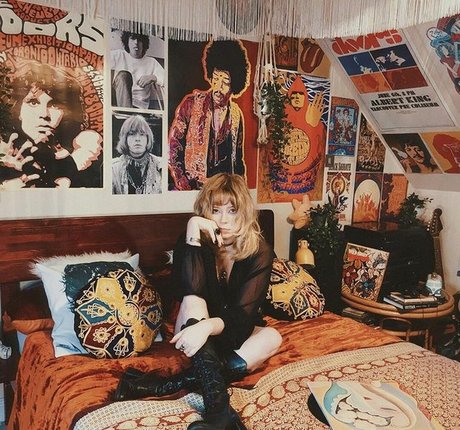 Issy Allen star nude photos