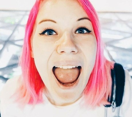 Weronika Truszczynska art actress archive