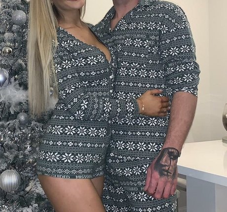 Faylee Oxenham pornographic star photos