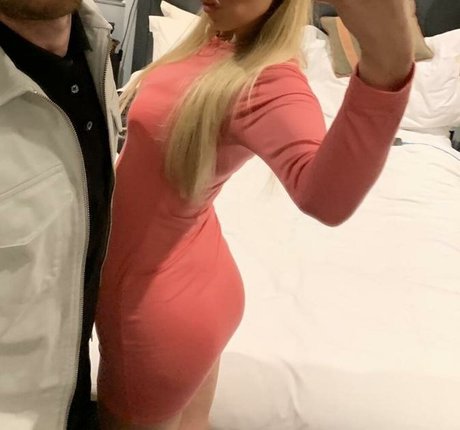 Faylee Oxenham nude star archive