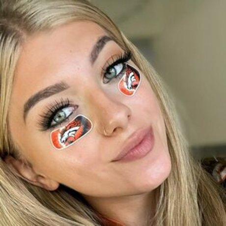 Slxttylyss pornstar hot img