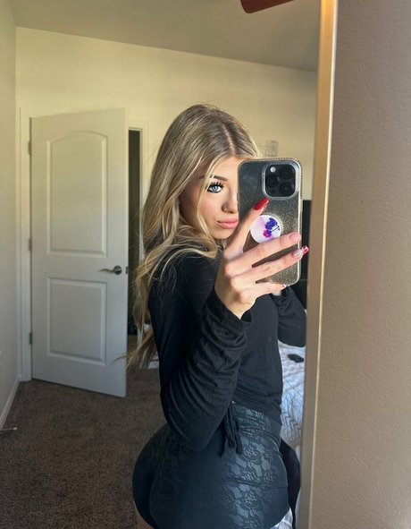 Slxttylyss pornstar exclusive galleries