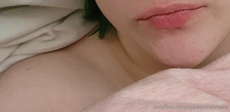 misskittyhellebore nice actress archive