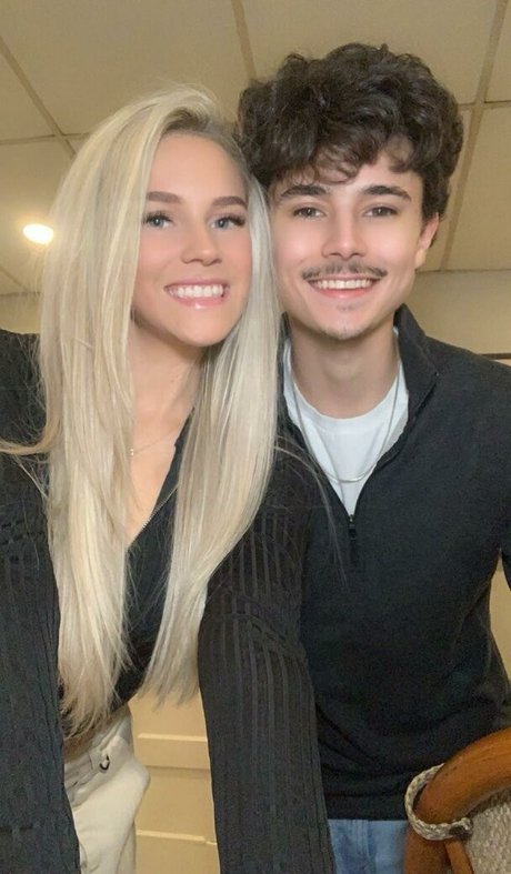 Alyssa Bryanne model hot pics