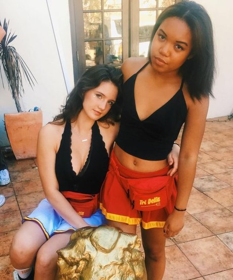 Leighton Wilson nice actress gallery