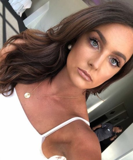 Allie Rosadino free model img