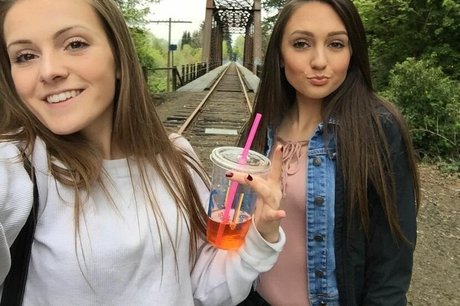 Brenna Winters art model pic