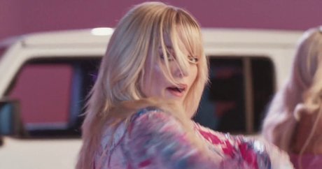 Renee Rapp model hot galleries