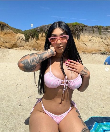 Zslaay nude star archive