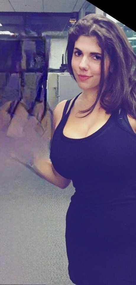 Emily Helen Barry pornstar erotic image