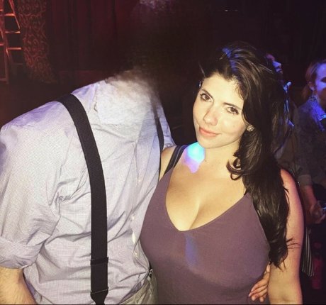 Emily Helen Barry hot model image